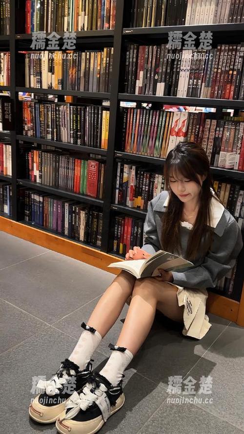 17c吃瓜 17c吃瓜发布新网页,女生们分享吃瓜心得