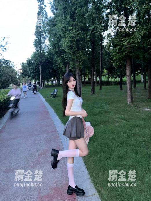 17c黑料 17c黑料吃瓜51导航推荐,快速锁定最热娱乐黑料