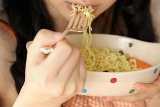 17吃瓜网官网发布精彩热点，永不迷路吃瓜必备