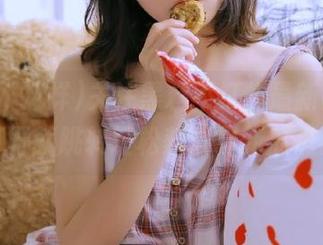 关注黑料不打烊最新网页，打开就跳转轻松获取最新瓜点！