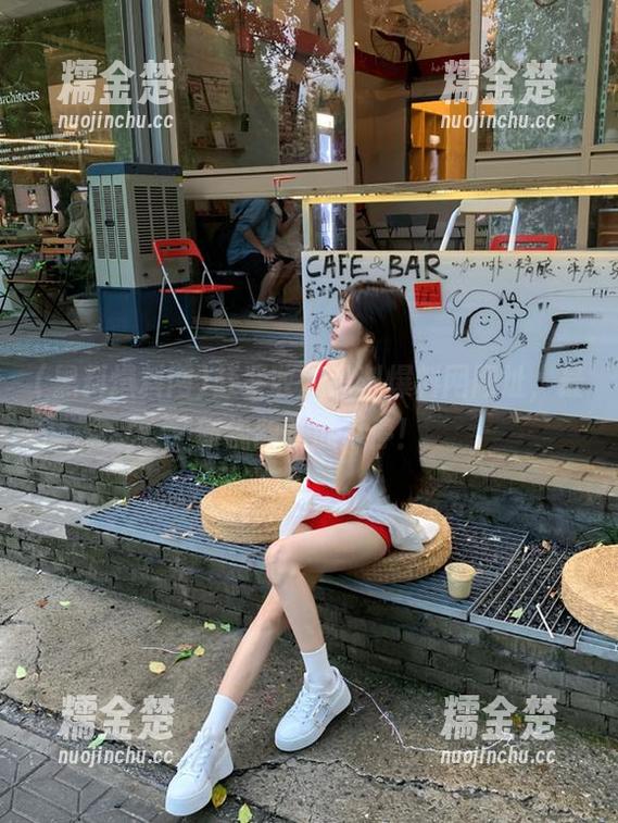 黑料爆料网 赶紧收藏黑料爆料网网址,最新视频吃瓜不停!